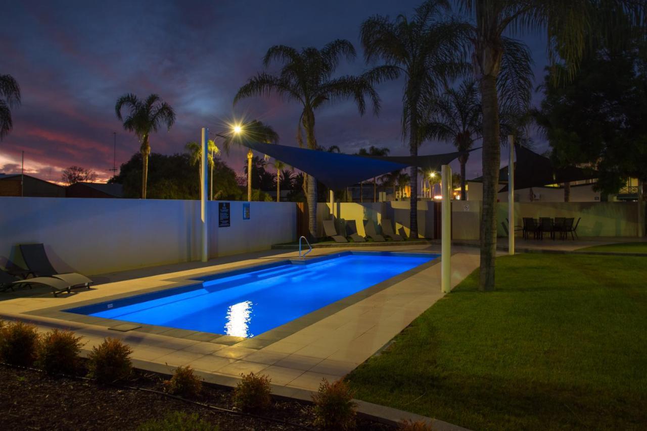 Hotel Renmark Extérieur photo