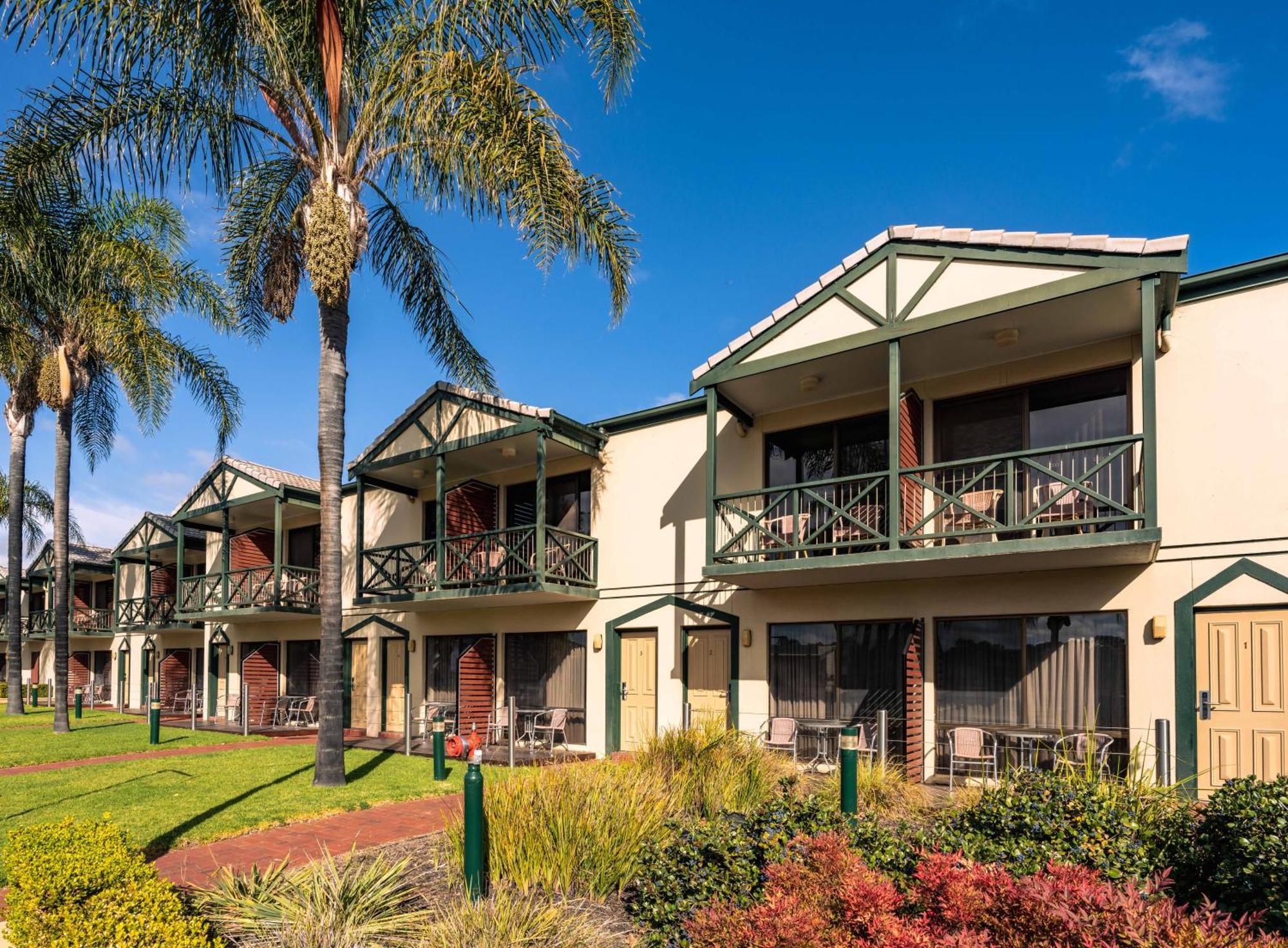 Hotel Renmark Extérieur photo